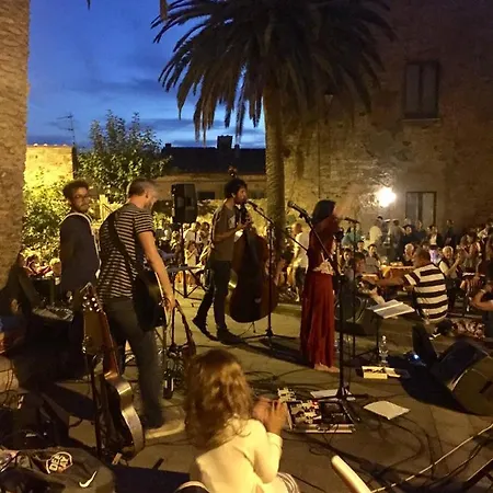 La Mansarda Del Chiostro Apartment Suvereto